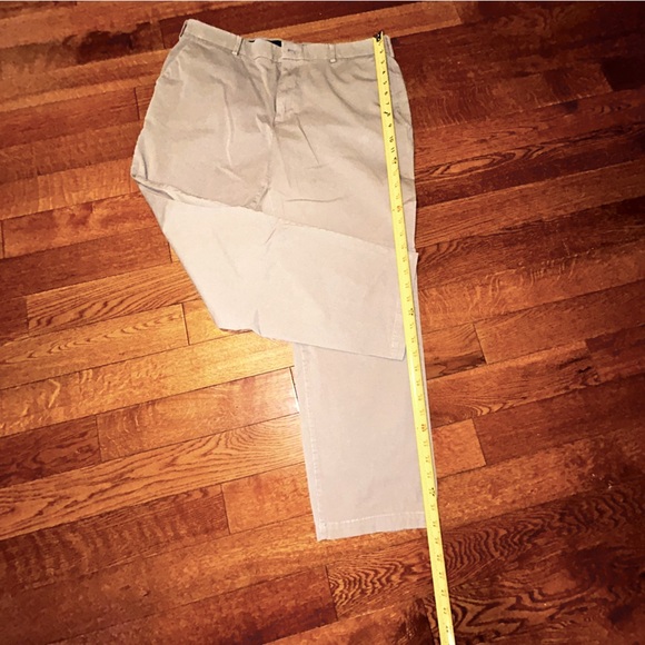 Izod Men's Tan khaki Pants Advantage Performance Size 36x32 - Picture 4 of 4